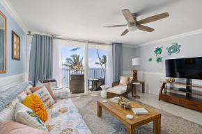 NEW Beachfront Condo & Amazing Views